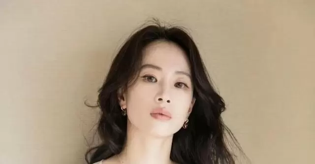 李梦《蜜语纪》饰演鲁贞贞引发观众强烈反应:资讯配图 李梦《蜜语纪》饰演鲁贞贞引发观众强烈反应:资讯配图