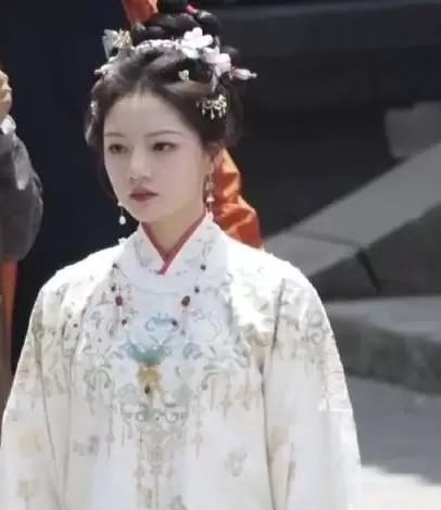 《良陈美锦》定档5月3日湖南卫视,任敏此沙三度合作演双强重生:现场图 《良陈美锦》定档5月3日湖南卫视,任敏此沙三度合作演双强重生:现场图
