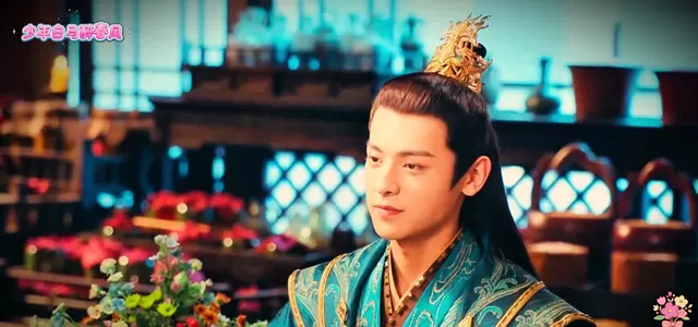 百里东君双手刀剑术亮相《少年白马醉春风》第19集:情报图 百里东君双手刀剑术亮相《少年白马醉春风》第19集:情报图