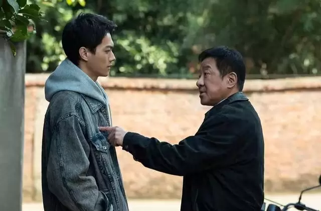 《方圆八百米》大结局揭晓:陈辉藏尸老洗煤厂逻辑与判决结果:情报图 《方圆八百米》大结局揭晓:陈辉藏尸老洗煤厂逻辑与判决结果:情报图